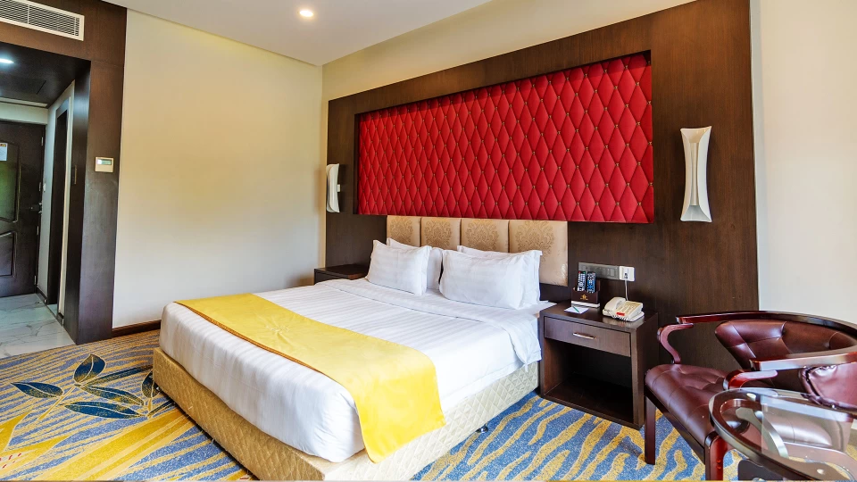 deluxe-room