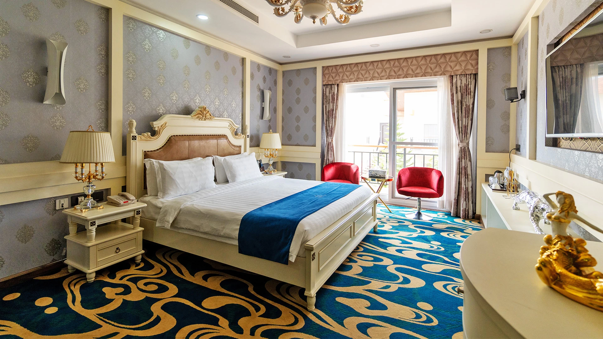 mechi-suites