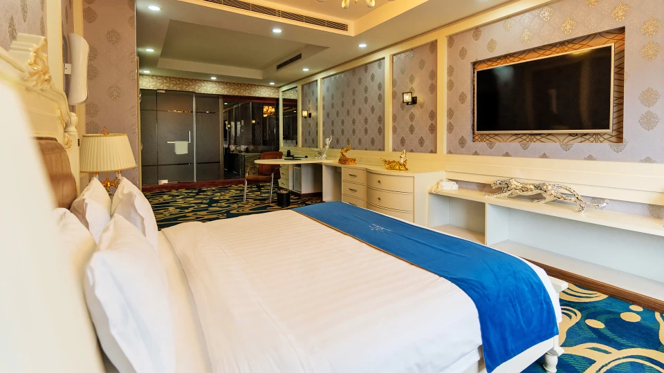 mechi-suites