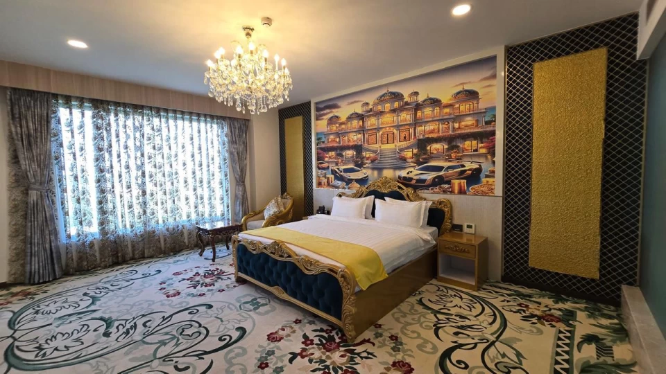 mechi-suites
