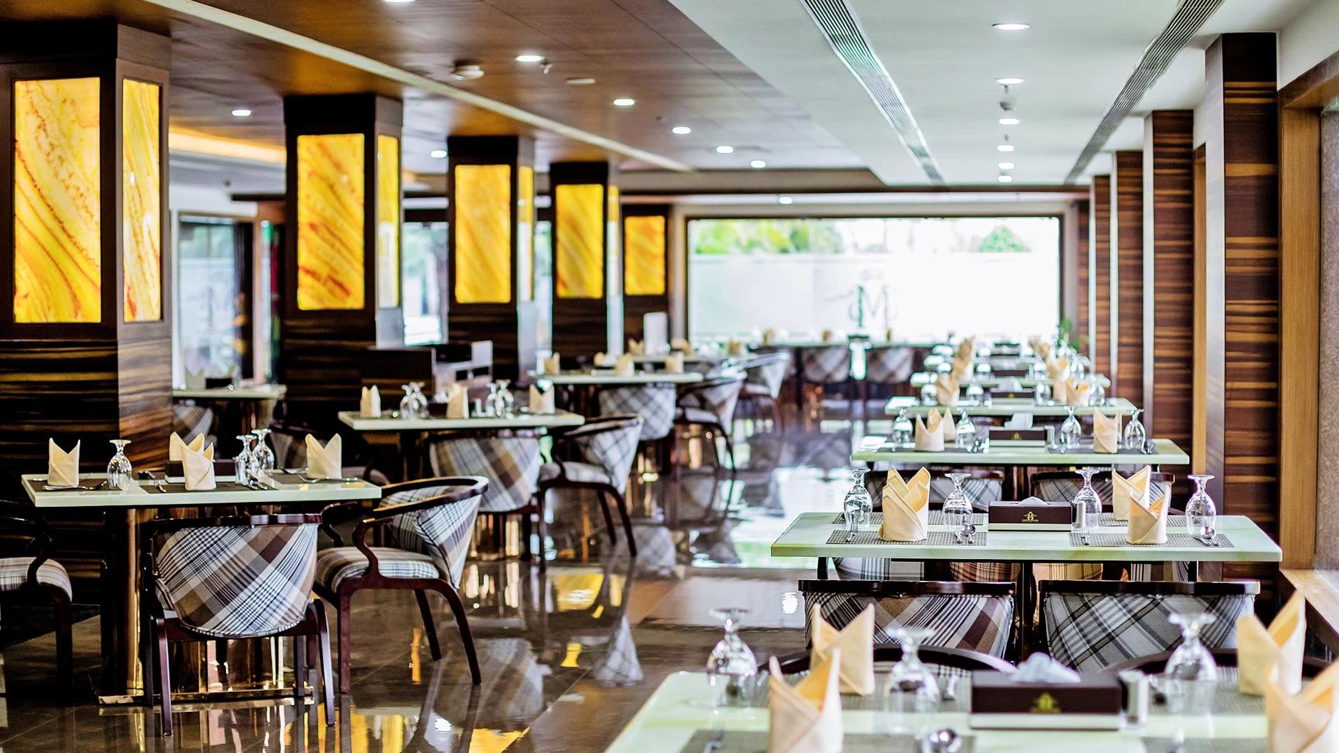 Dining at HMC